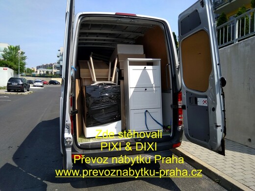Taxi dodavka Praha 3.jpg